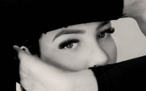 Read more about the article Can You Use Micellar Water to Remove Eyelash Extensions Safely?