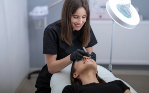 Read more about the article Eyelash Extension State Requirements: Get Certified