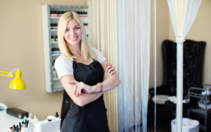 Read more about the article Liquid Gel Nails vs Gel Polish: What’s The Difference?