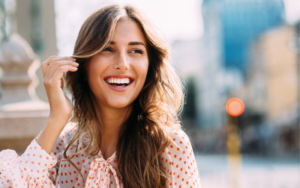 Read more about the article How To Itch Your Eye With Lash Extensions [2024]